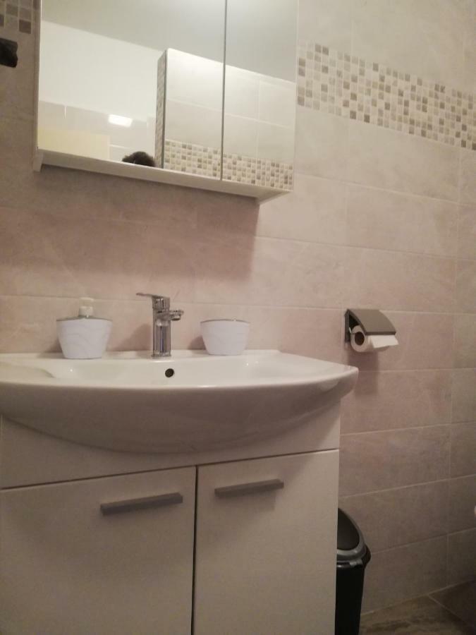 Apartment Marina Malinska Dış mekan fotoğraf
